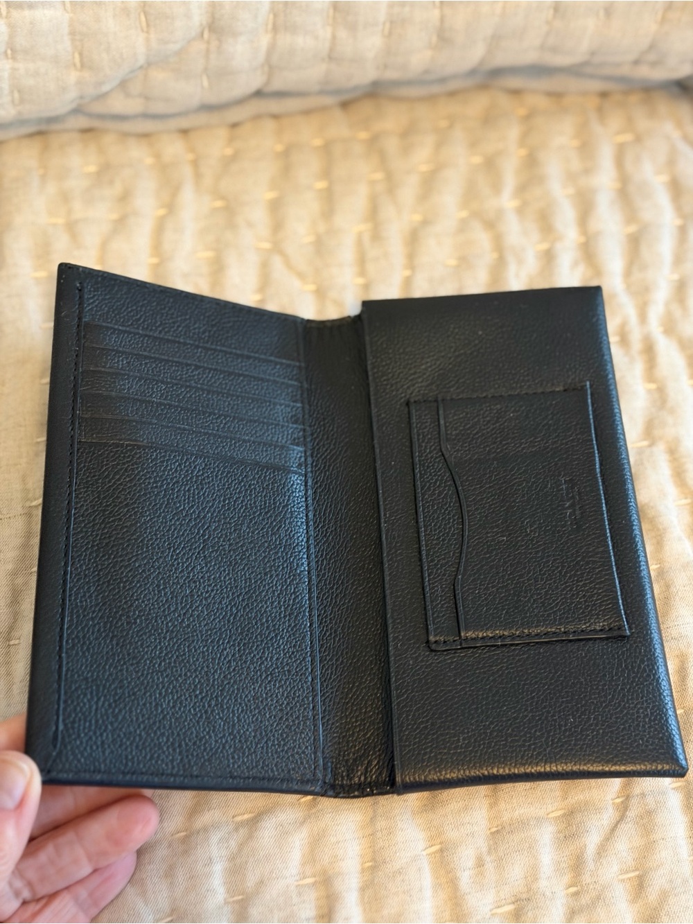 Coach Bifold Black Textured Leather Wallet 7x4 with Dusty - Picture 4 of 9